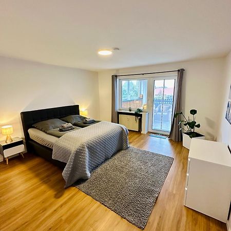 Traumhafte 115 Qm Ferienwohnung Am Steinhuder Meer, Ruhig, Komfortabel, Loggia, Parkplatz, Wifi Wunstorf Buitenkant foto