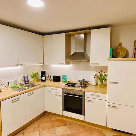 Traumhafte 115 Qm Ferienwohnung Am Steinhuder Meer, Ruhig, Komfortabel, Loggia, Parkplatz, Wifi Wunstorf Buitenkant foto