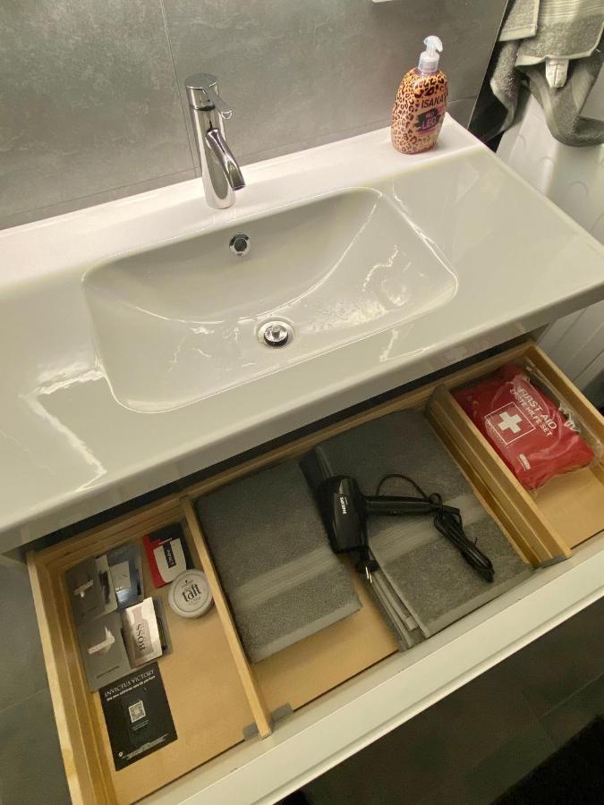 Traumhafte 115 Qm Ferienwohnung Am Steinhuder Meer, Ruhig, Komfortabel, Loggia, Parkplatz, Wifi Wunstorf Buitenkant foto