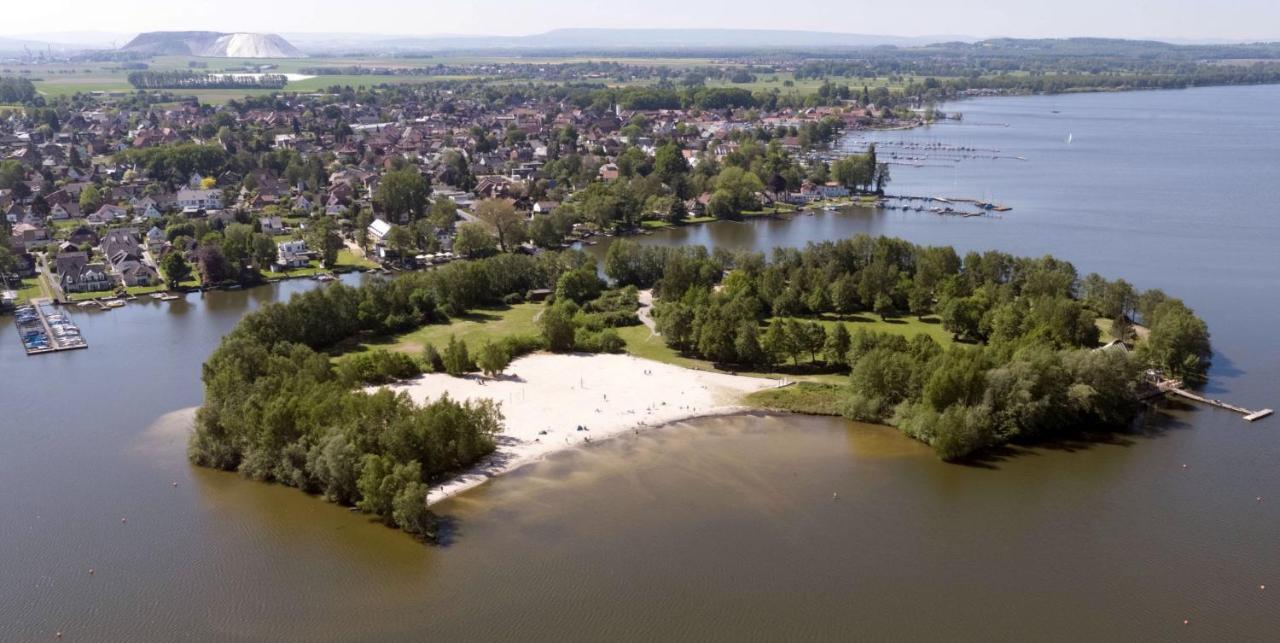 Traumhafte 115 Qm Ferienwohnung Am Steinhuder Meer, Ruhig, Komfortabel, Loggia, Parkplatz, Wifi Wunstorf Buitenkant foto