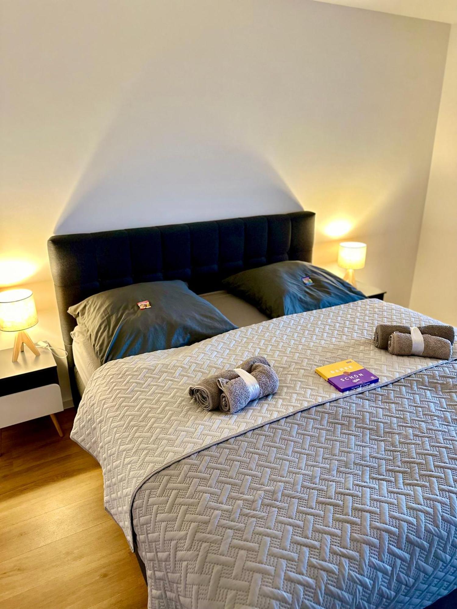 Traumhafte 115 Qm Ferienwohnung Am Steinhuder Meer, Ruhig, Komfortabel, Loggia, Parkplatz, Wifi Wunstorf Buitenkant foto